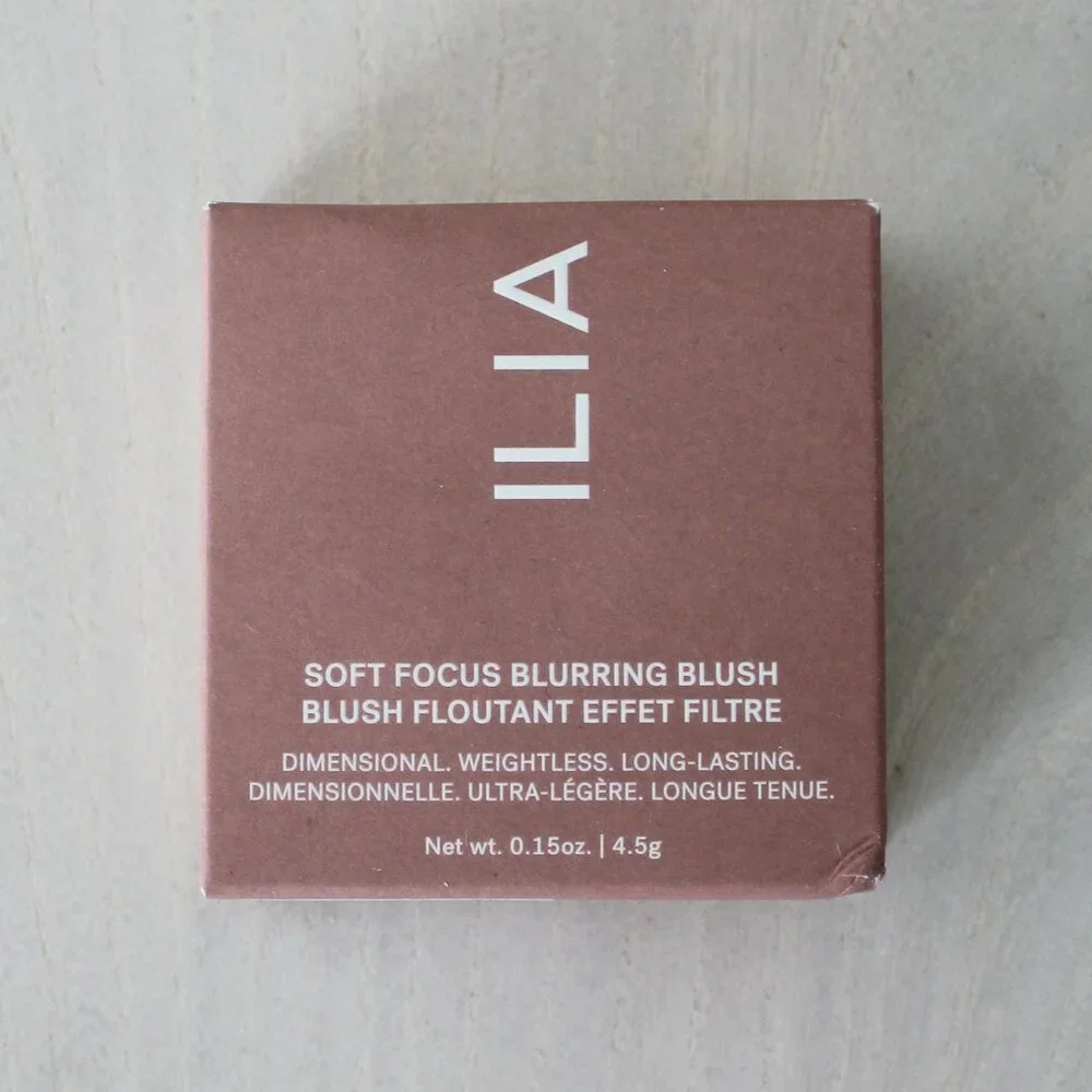 NEW ILIA Soft Focus Weightless Blurring Blush in Sensational Berry Rose Pink